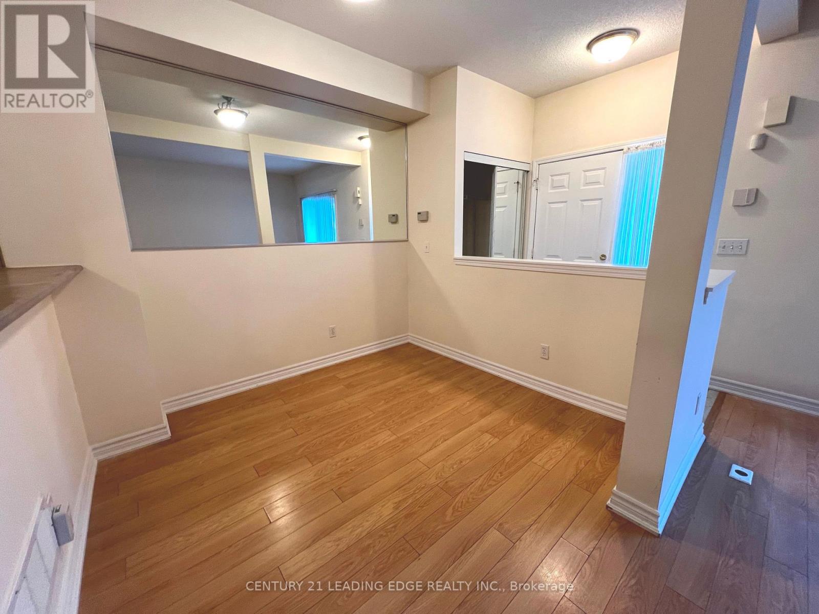 11 - 3 Alpen Way, Markham, Ontario  L3R 4G2 - Photo 6 - N12657184