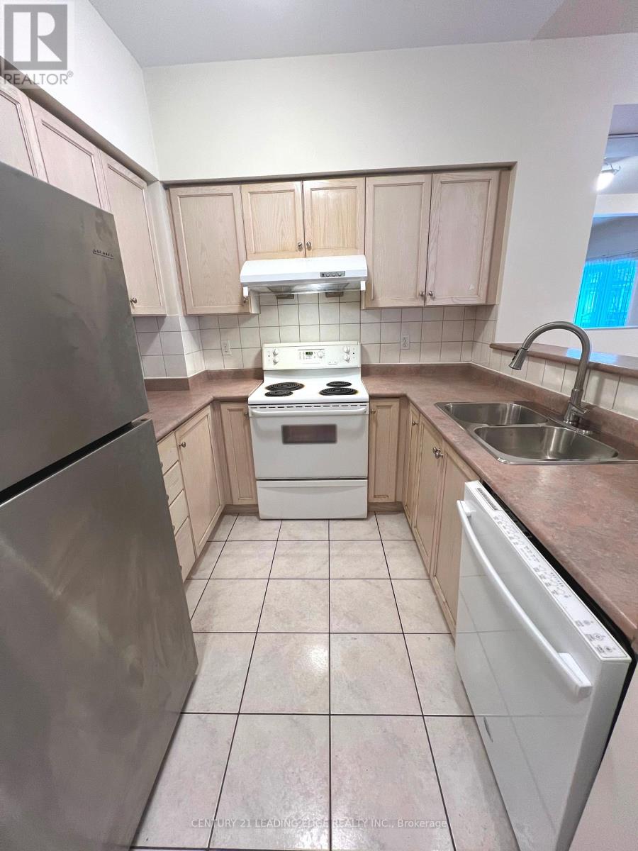 11 - 3 Alpen Way, Markham, Ontario  L3R 4G2 - Photo 7 - N12657184