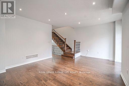 Upper - 37 Hashmi Place, Brampton, Ontario  L6Y 6K1 - Photo 17 - W12602436