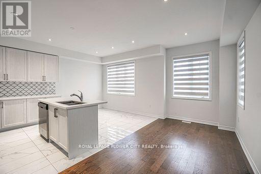 Upper - 37 Hashmi Place, Brampton, Ontario  L6Y 6K1 - Photo 4 - W12602436