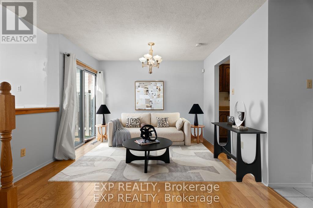 366 Franklin Road, Hamilton, Ontario  L8V 4T5 - Photo 4 - X12657970