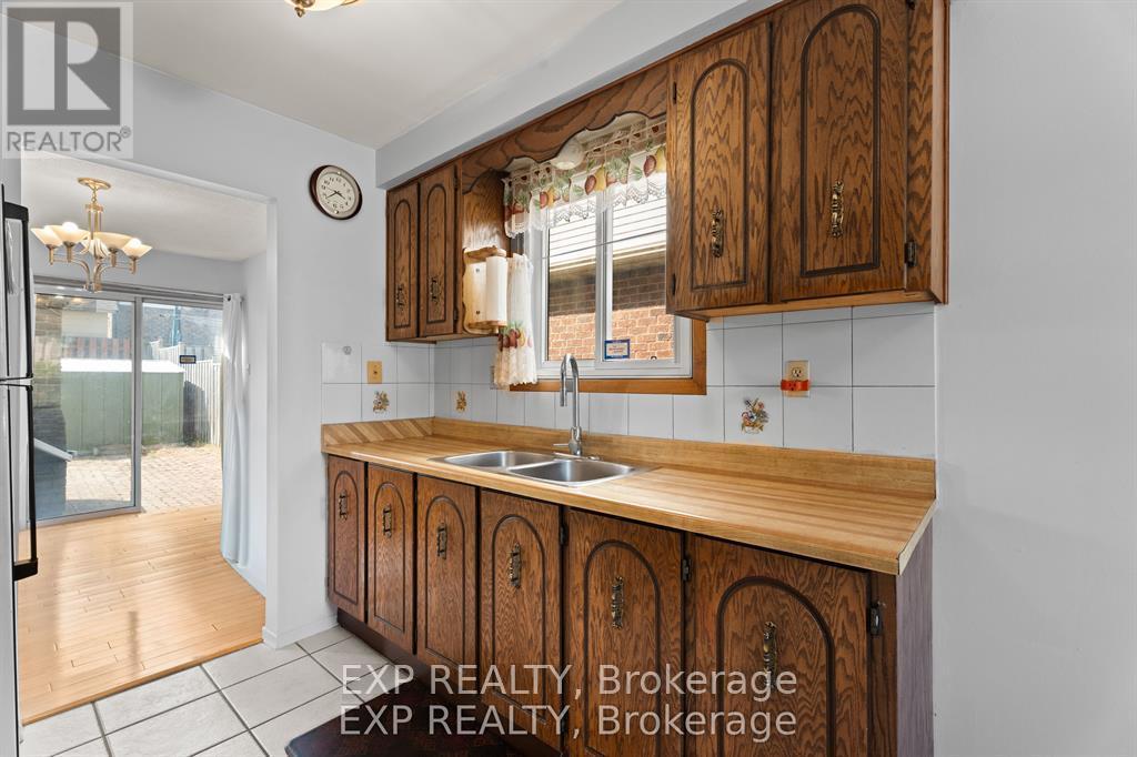 366 Franklin Road, Hamilton, Ontario  L8V 4T5 - Photo 8 - X12657970