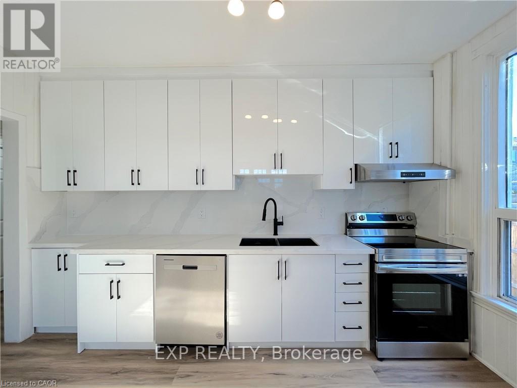 526 Fifty Road, Hamilton, Ontario  L8E 5T4 - Photo 8 - X12657972