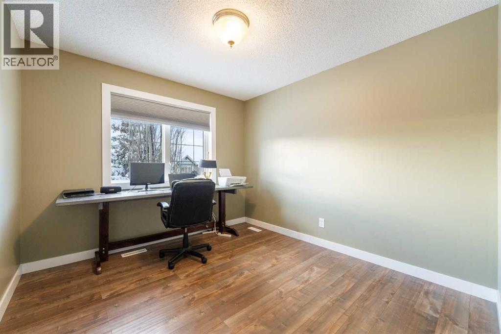 4 Crestridge Way Sw, Calgary, Alberta  T3B 5Z4 - Photo 27 - A2274271