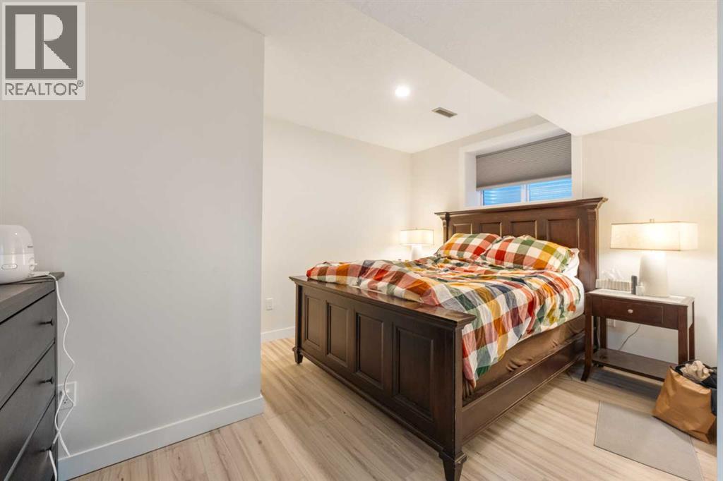 4 Crestridge Way Sw, Calgary, Alberta  T3B 5Z4 - Photo 37 - A2274271