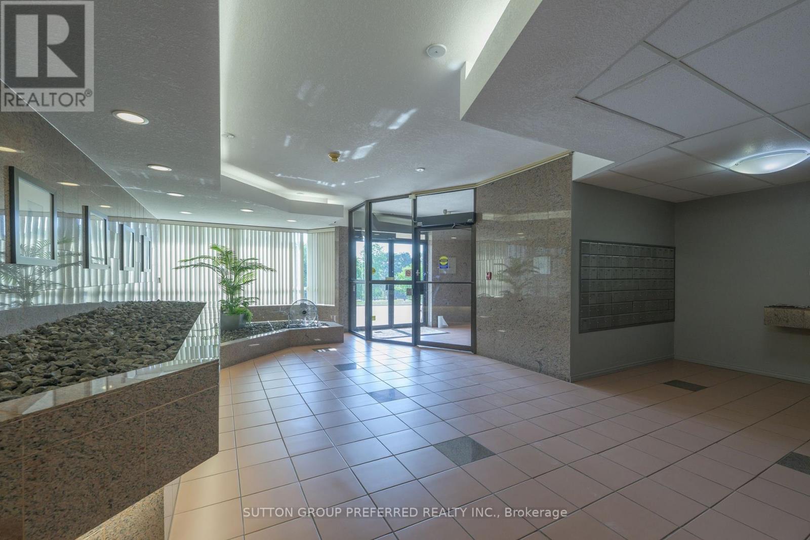 609 - 521 Riverside Drive, London North, Ontario  N6H 5E2 - Photo 38 - X12658010