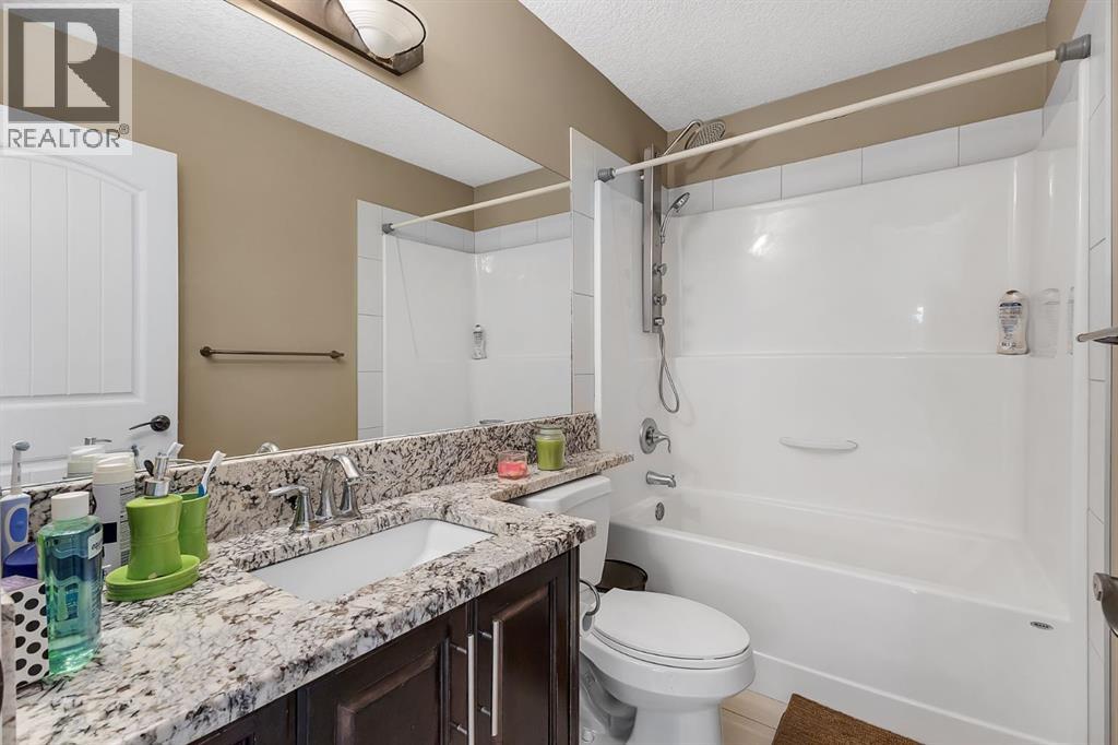 40 Baywater Court Sw, Airdrie, Alberta  T4B 0A8 - Photo 27 - A2269881