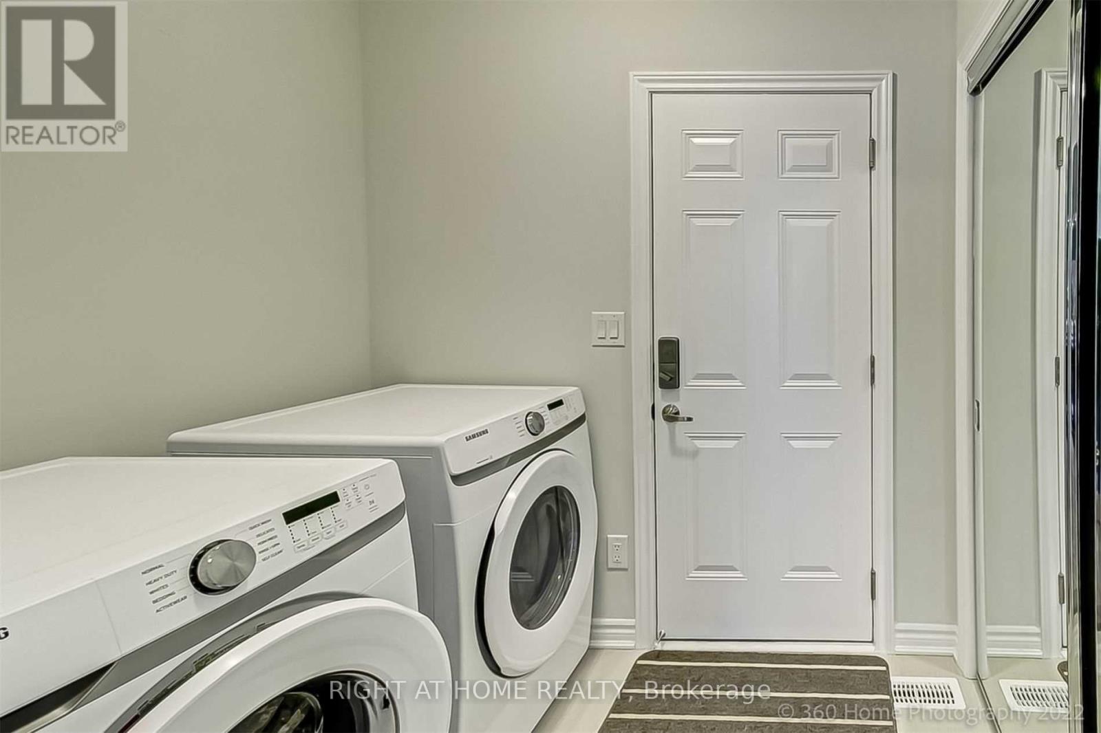 45 Sutcliffe Drive, Whitby, Ontario  L1R 0R1 - Photo 11 - E12658006