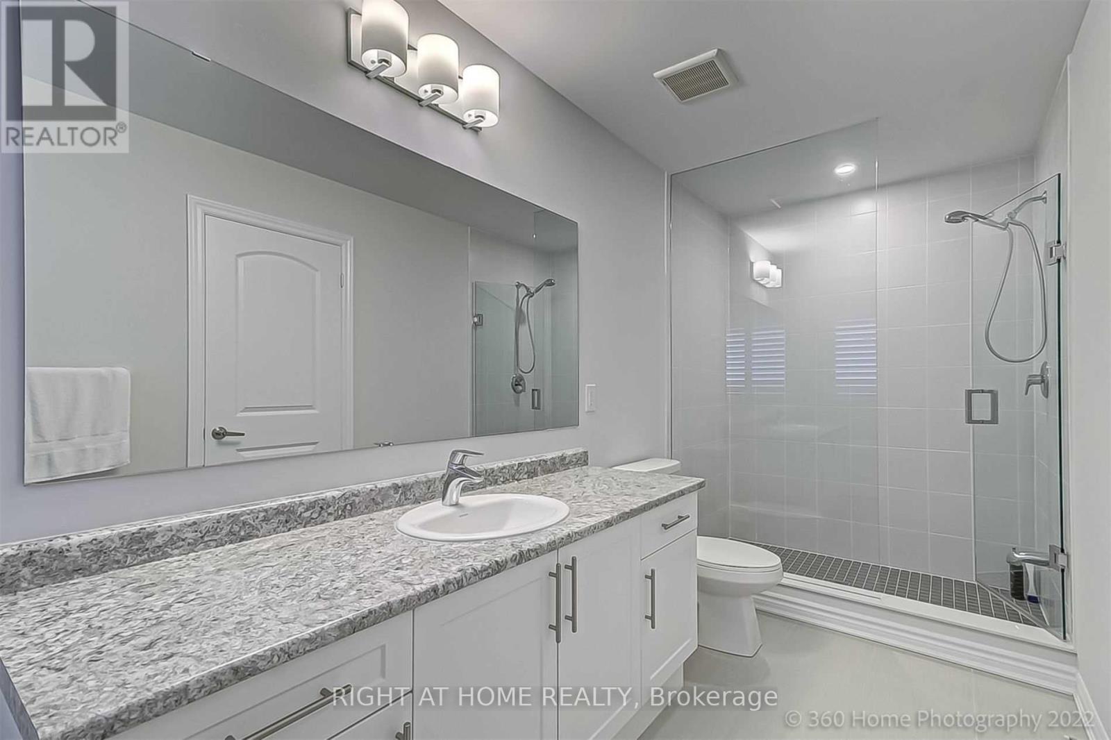 45 Sutcliffe Drive, Whitby, Ontario  L1R 0R1 - Photo 15 - E12658006