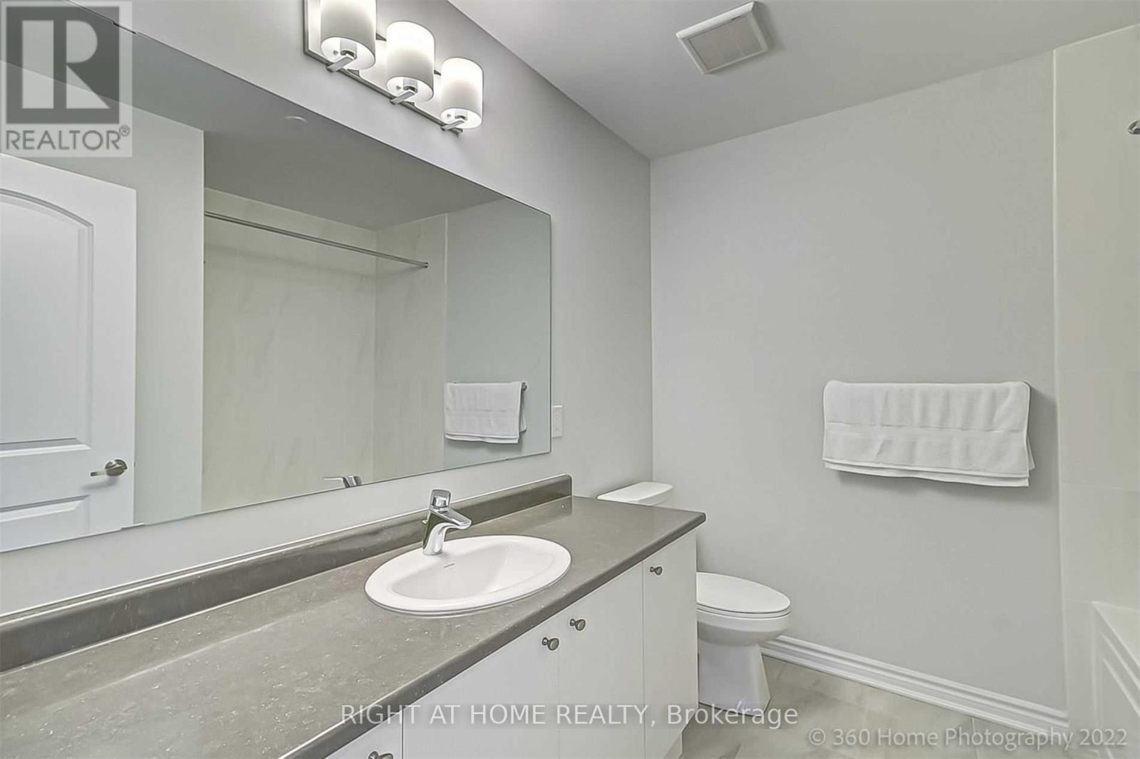 45 Sutcliffe Drive, Whitby, Ontario  L1R 0R1 - Photo 17 - E12658006