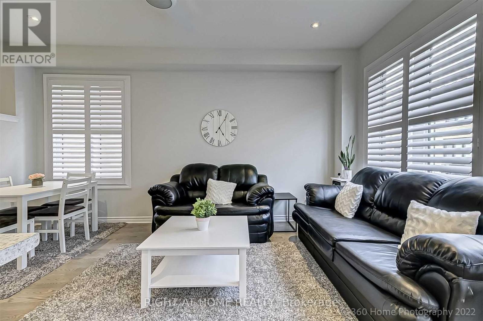 45 Sutcliffe Drive, Whitby, Ontario  L1R 0R1 - Photo 8 - E12658006