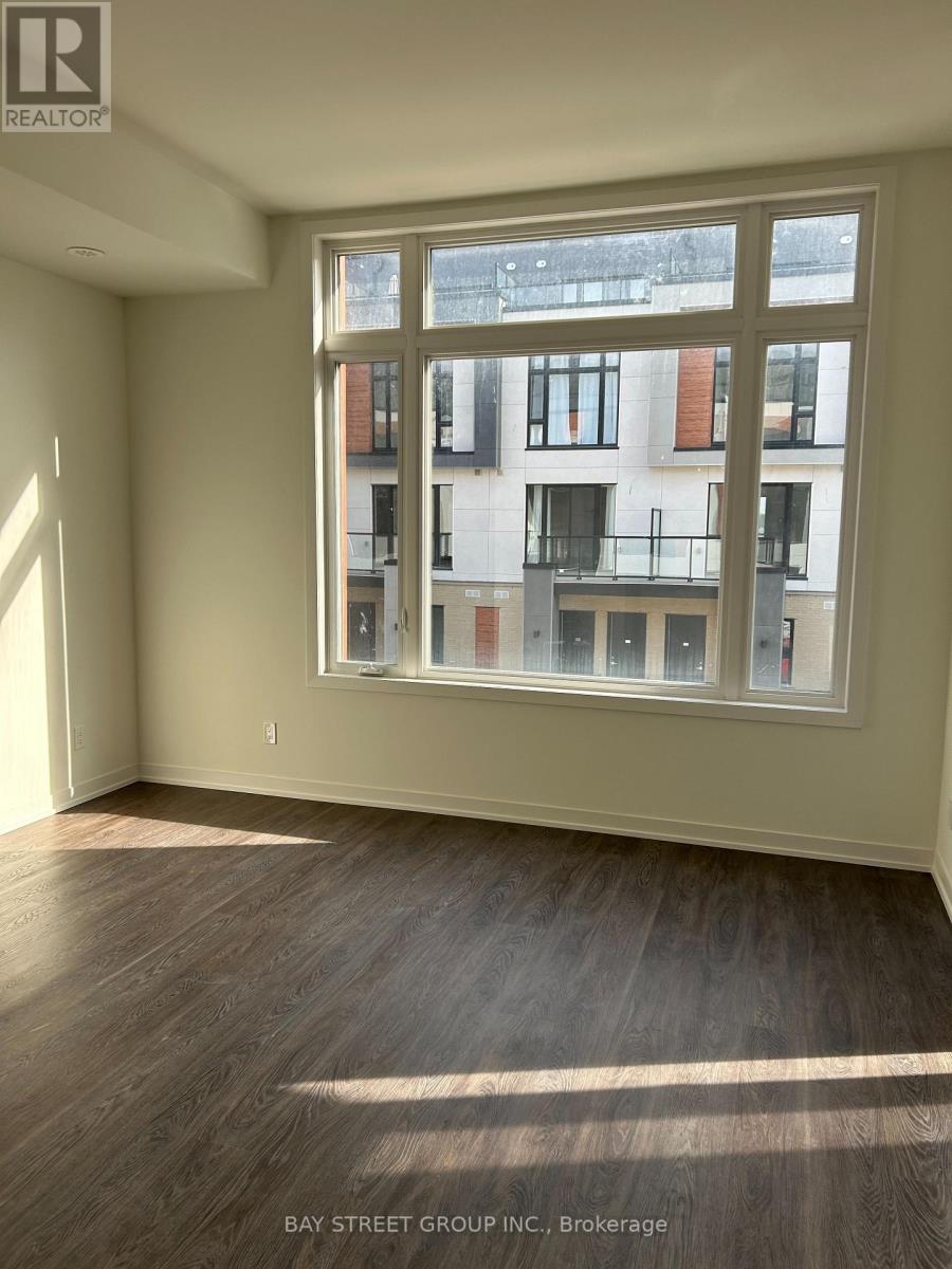 Th302 - 6 Steckley House Lane, Richmond Hill, Ontario  L4S 0N1 - Photo 2 - N12658018