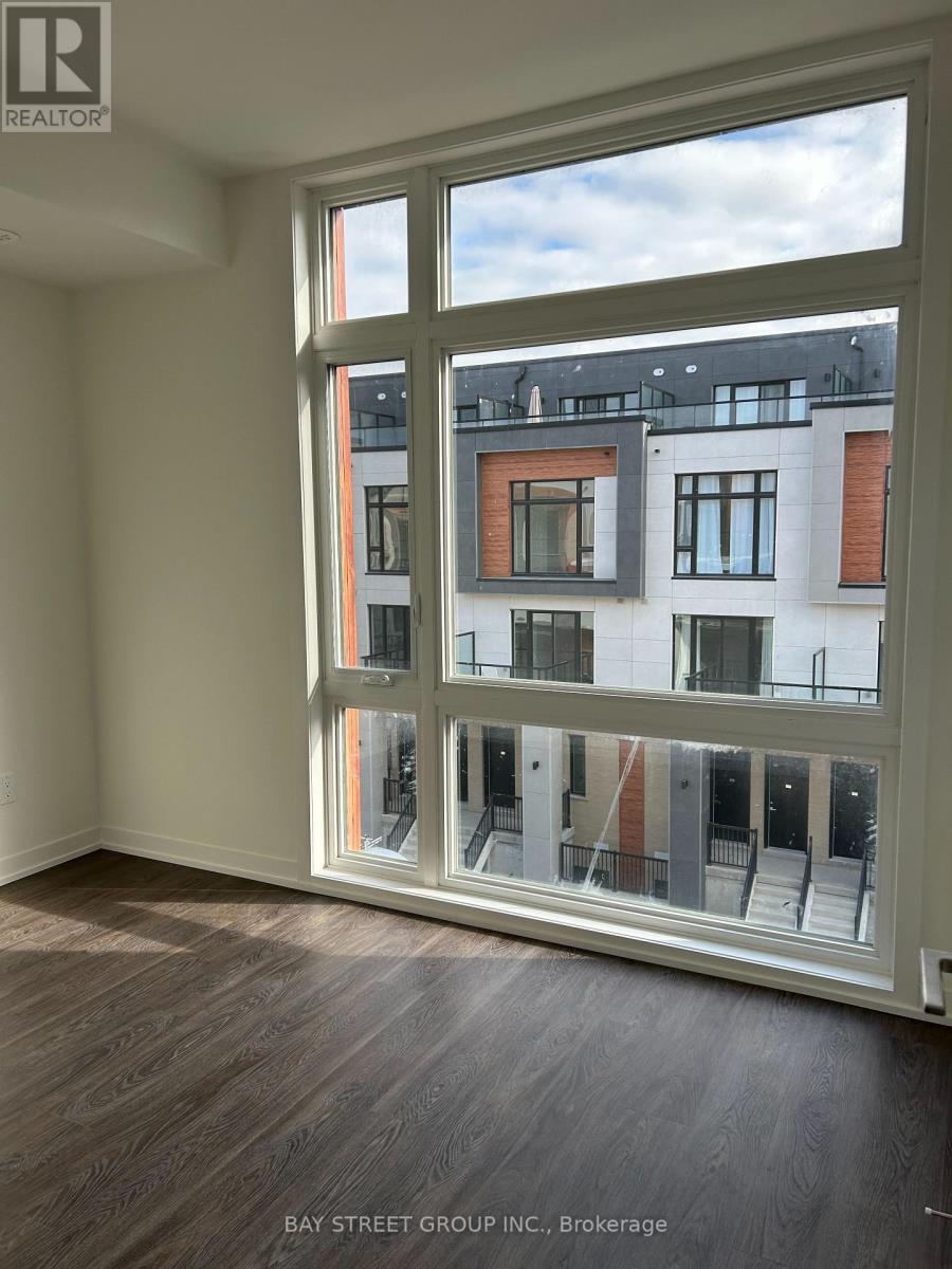 Th302 - 6 Steckley House Lane, Richmond Hill, Ontario  L4S 0N1 - Photo 5 - N12658018