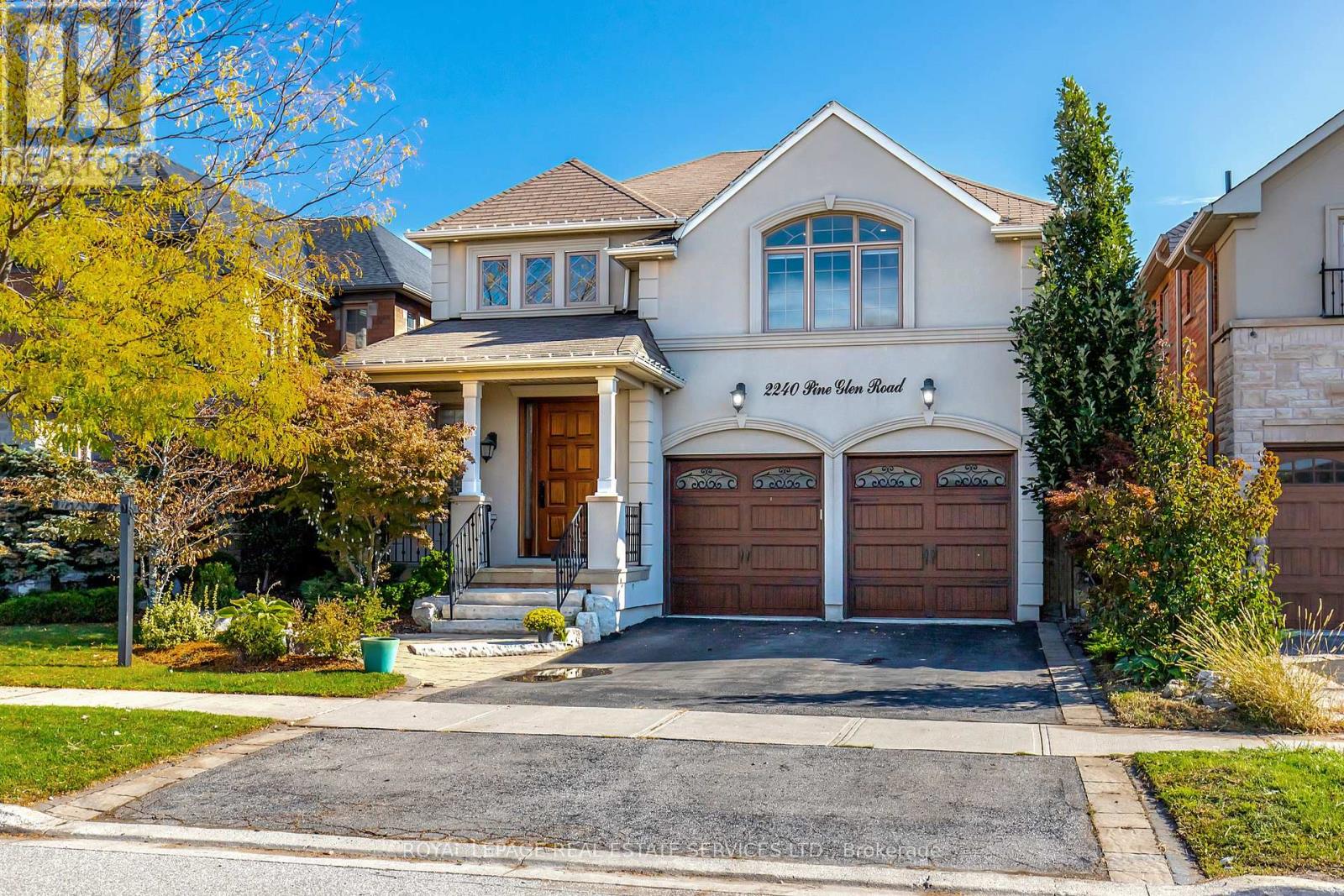 2240 PINE GLEN ROAD, Oakville, Ontario