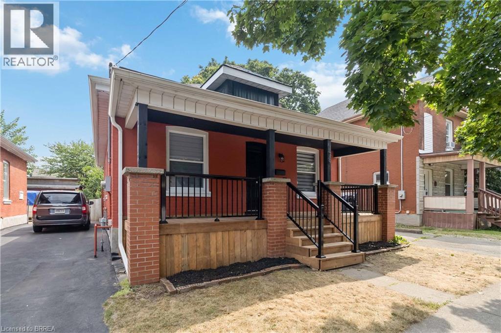 179 Grey Street, Brantford, Ontario  N3S 4W4 - Photo 3 - 40758384