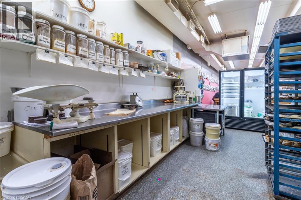 2049 Mount Forest Drive, Burlington, Ontario  L7P 1H4 - Photo 12 - 40774182