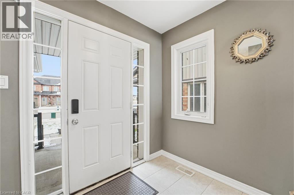 415 Krotz Street W, Listowel, Ontario  N4W 0H8 - Photo 4 - 40789007