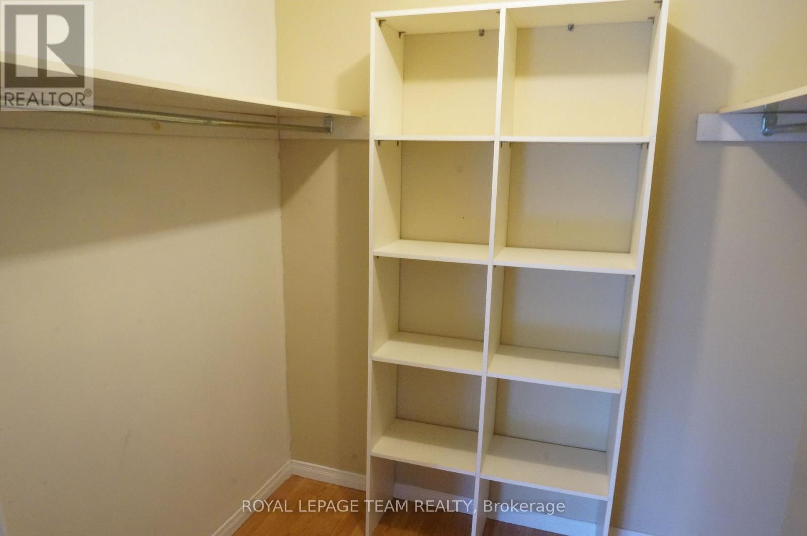 217 - 316 Lorry Greenberg Drive, Ottawa, Ontario  K1T 2P4 - Photo 8 - X12658038