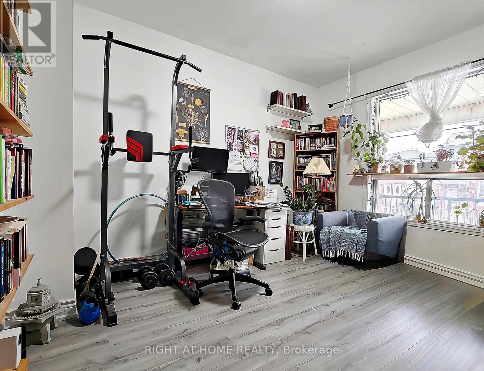 Lower - 567 Ossington Avenue, Toronto, Ontario  M6G 3T4 - Photo 11 - C12658040