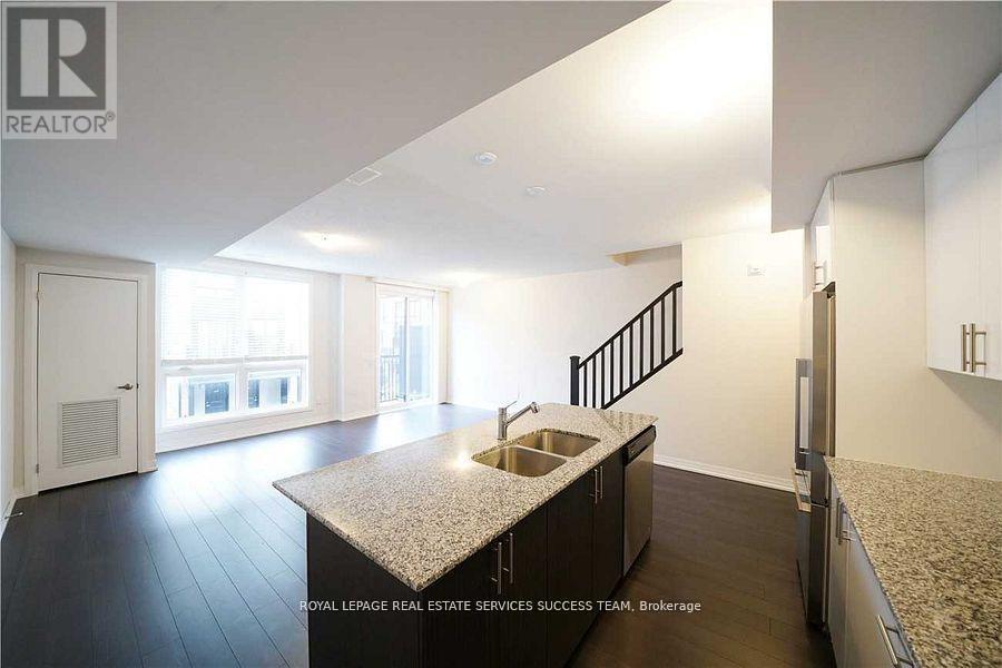 207 - 1208 Main Street E, Milton, Ontario  L9T 9K7 - Photo 5 - W12658044