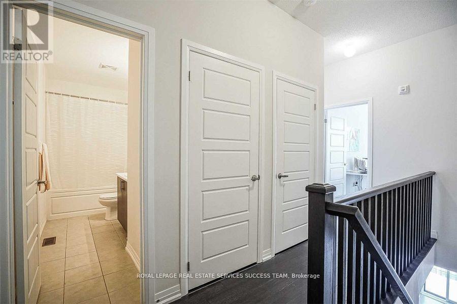 207 - 1208 Main Street E, Milton, Ontario  L9T 9K7 - Photo 7 - W12658044