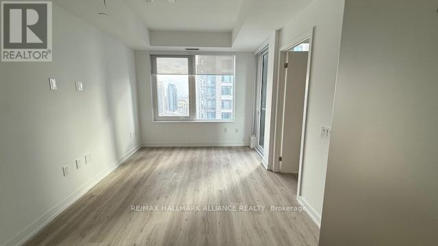 #2005 - 395 Square One Drive, Mississauga, Ontario  L5B 0P6 - Photo 7 - W12658050