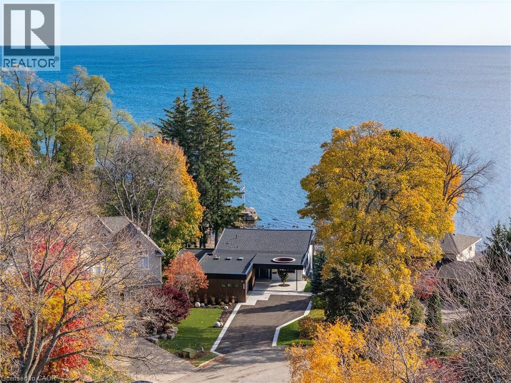 121 EDGECLIFFE Place, Burlington, Ontario