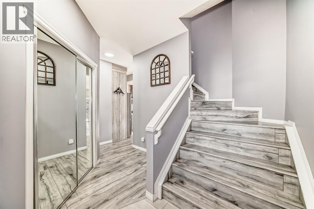 216 Saddlecrest Way Ne, Calgary, Alberta  T3J 5N2 - Photo 5 - A2269316