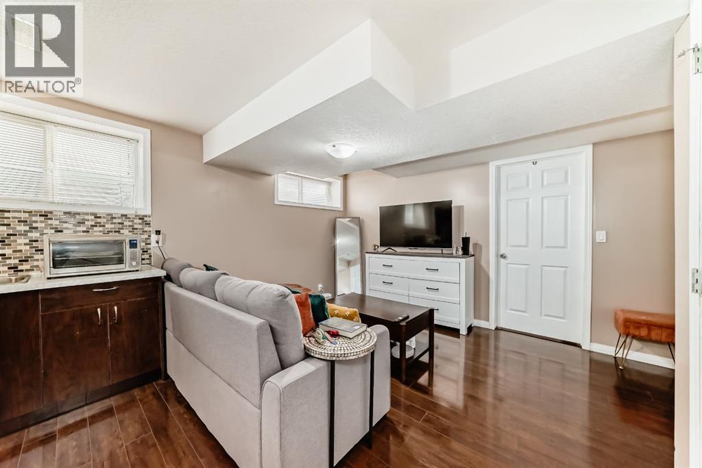 216 Saddlecrest Way Ne, Calgary, Alberta  T3J 5N2 - Photo 30 - A2269316