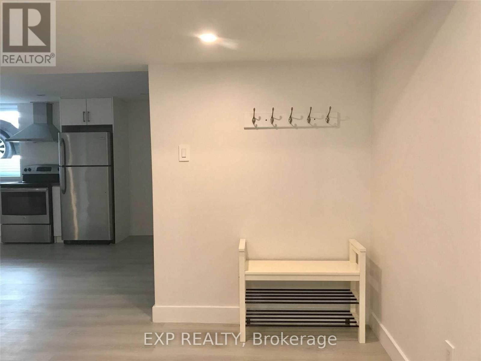 Lower - 421 Woodcrest Avenue, Oshawa, Ontario  L1J 2T5 - Photo 9 - E12658056