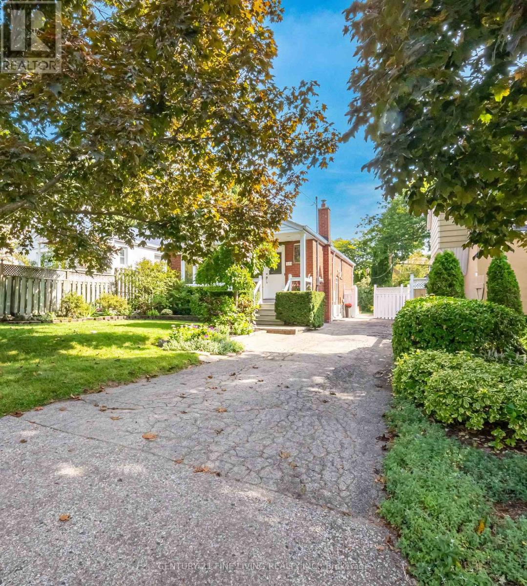 151 Brooklawn Avenue, Toronto, Ontario  M1M 2P8 - Photo 32 - E12658090