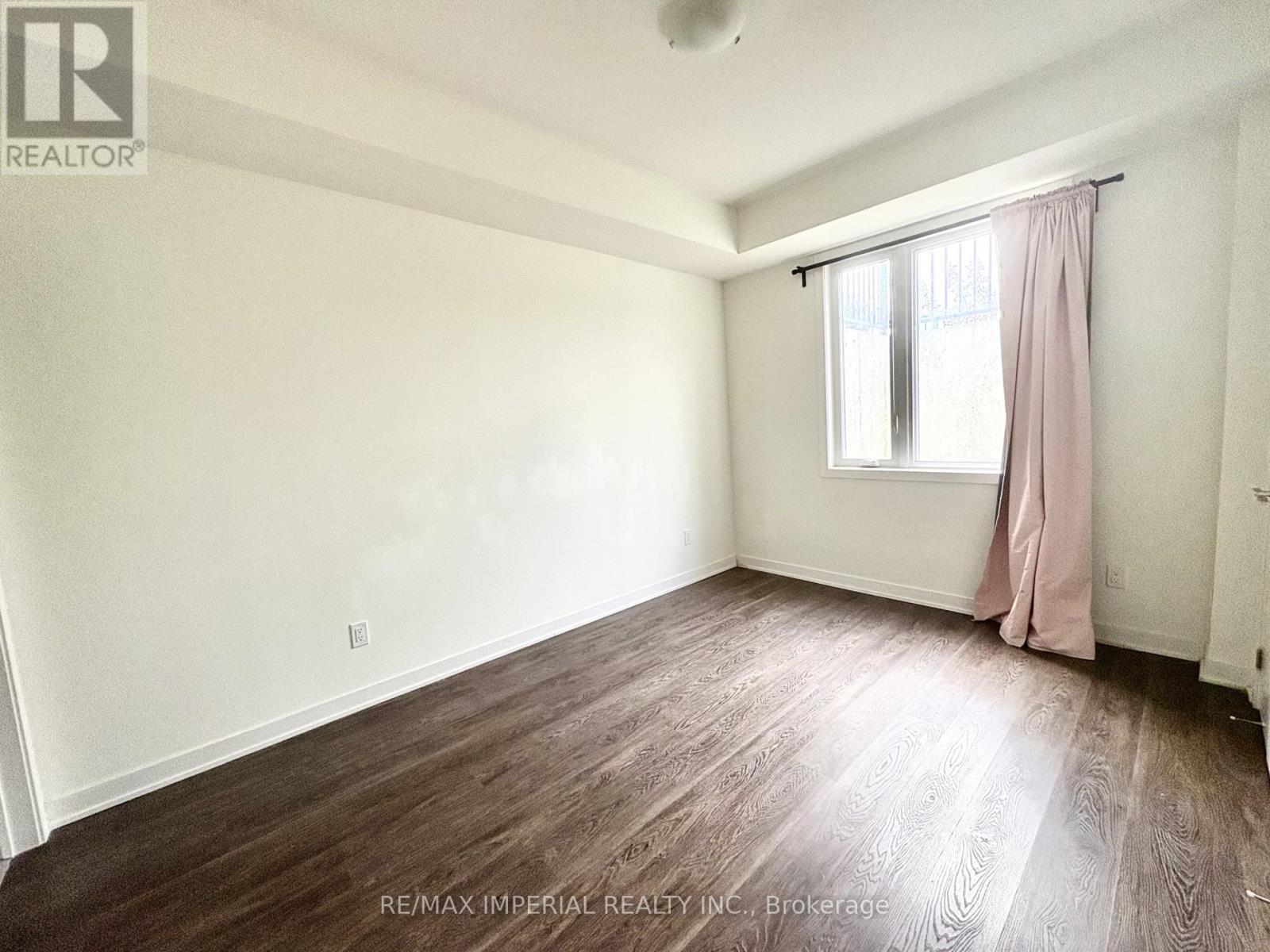 112 - 10 Steckley House Lane, Richmond Hill, Ontario  L4S 0N1 - Photo 9 - N12658068