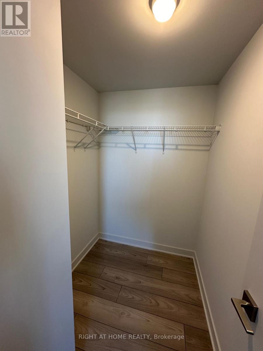 1605 - 2920 Highway 7 Road, Vaughan, Ontario  L4K 0P4 - Photo 12 - N12658084