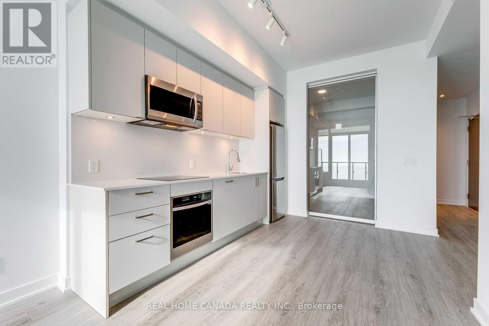 3208 - 1926 Lake Shore Boulevard W, Toronto, Ontario  M6S 1A2 - Photo 13 - W12658086