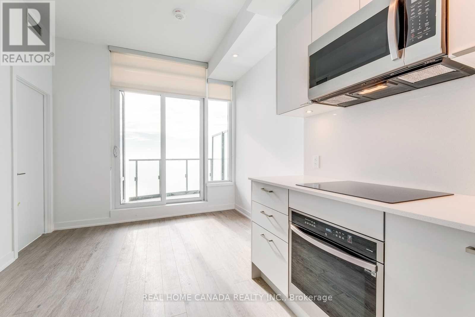 3208 - 1926 Lake Shore Boulevard W, Toronto, Ontario  M6S 1A2 - Photo 16 - W12658086