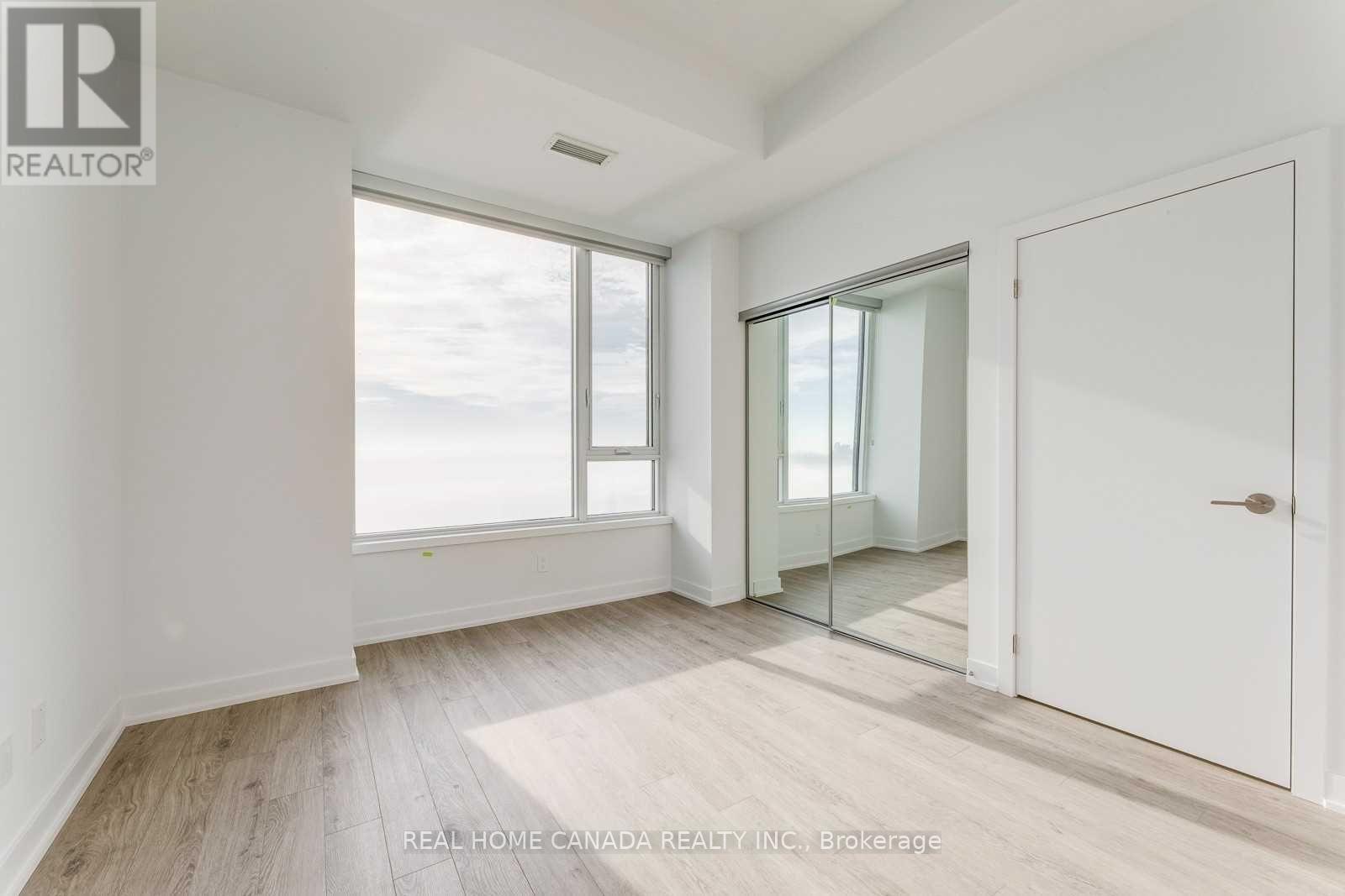 3208 - 1926 Lake Shore Boulevard W, Toronto, Ontario  M6S 1A2 - Photo 19 - W12658086