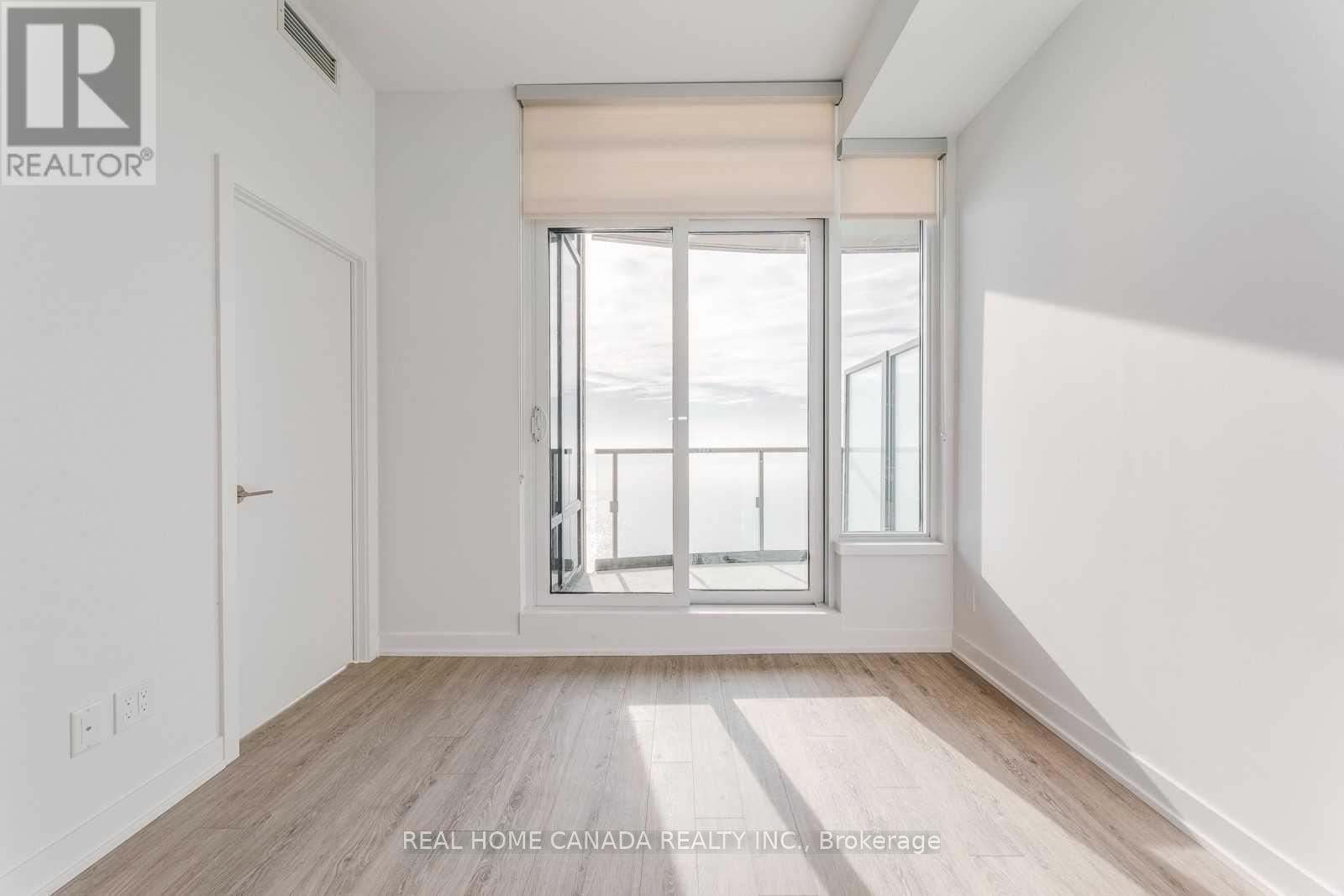 3208 - 1926 Lake Shore Boulevard W, Toronto, Ontario  M6S 1A2 - Photo 9 - W12658086