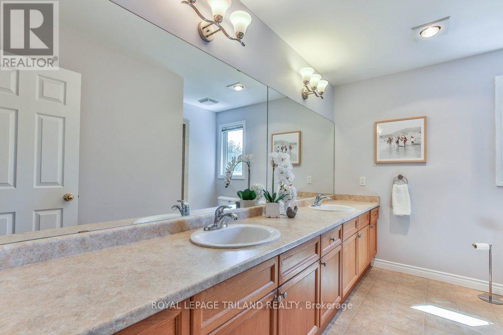 41 Greyrock Crescent, London East, Ontario  N5Y 6L4 - Photo 27 - X12658096