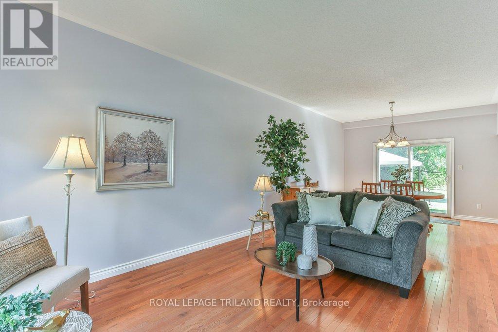 41 Greyrock Crescent, London East, Ontario  N5Y 6L4 - Photo 9 - X12658096