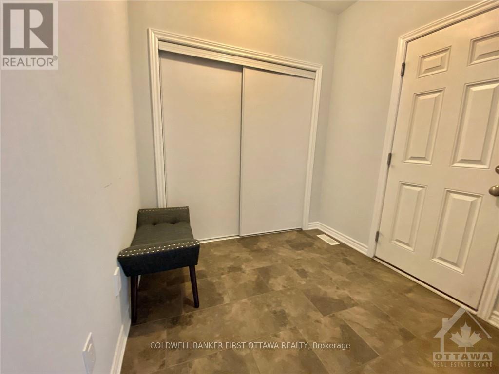 924 Whimbrel Way, Ottawa, Ontario  K2J 6C5 - Photo 4 - X12658108