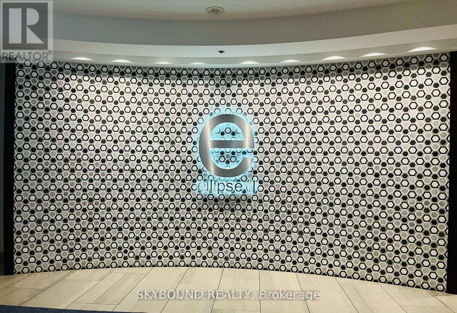 1702 - 38 Lee Centre Drive, Toronto, Ontario  M1H 3J7 - Photo 3 - E12658112