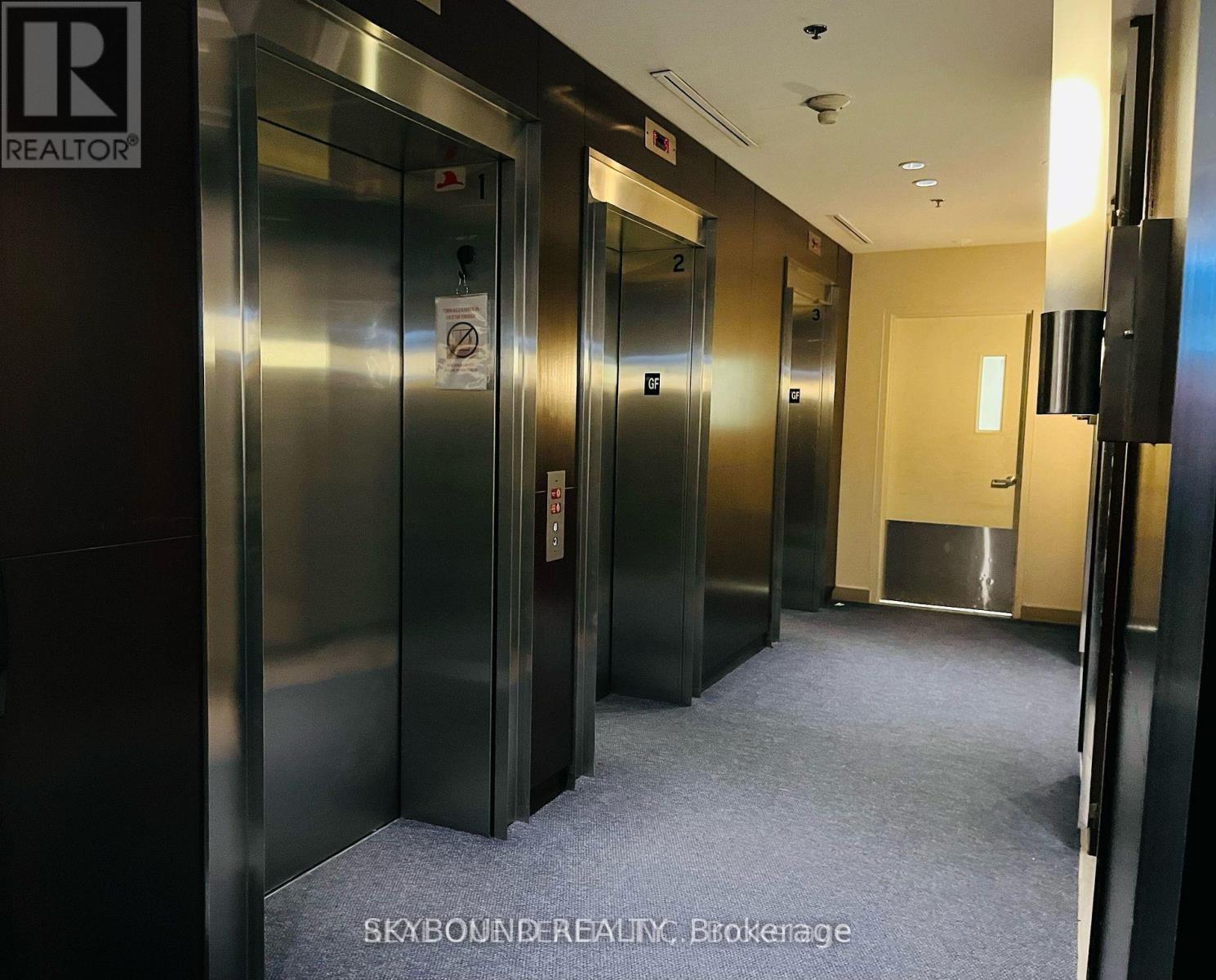 1702 - 38 Lee Centre Drive, Toronto, Ontario  M1H 3J7 - Photo 4 - E12658112