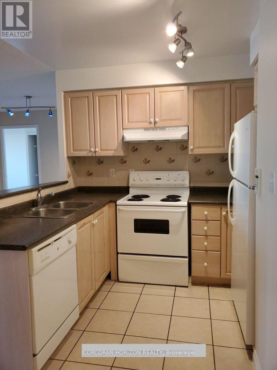 816 - 7 Lorraine Drive, Toronto, Ontario  M2N 7H2 - Photo 4 - C12655874