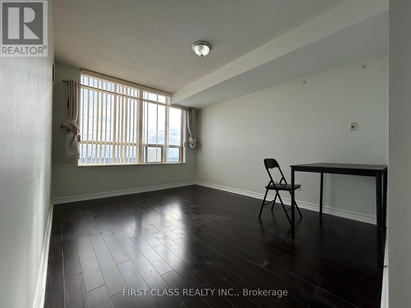 1612 - 3880 Duke Of York Boulevard, Mississauga, Ontario  L5B 4M7 - Photo 15 - W12654704