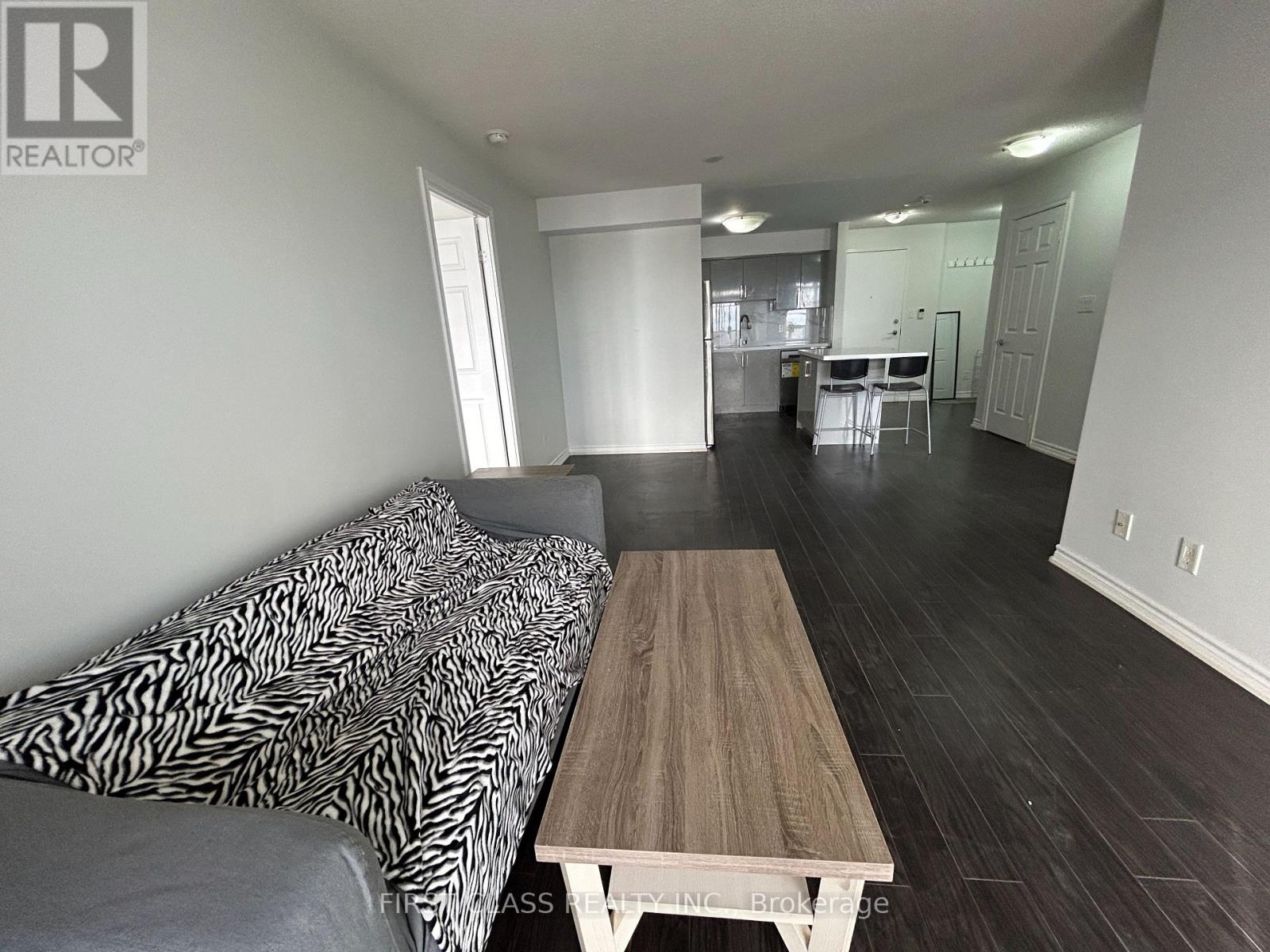 1612 - 3880 Duke Of York Boulevard, Mississauga, Ontario  L5B 4M7 - Photo 14 - W12654704