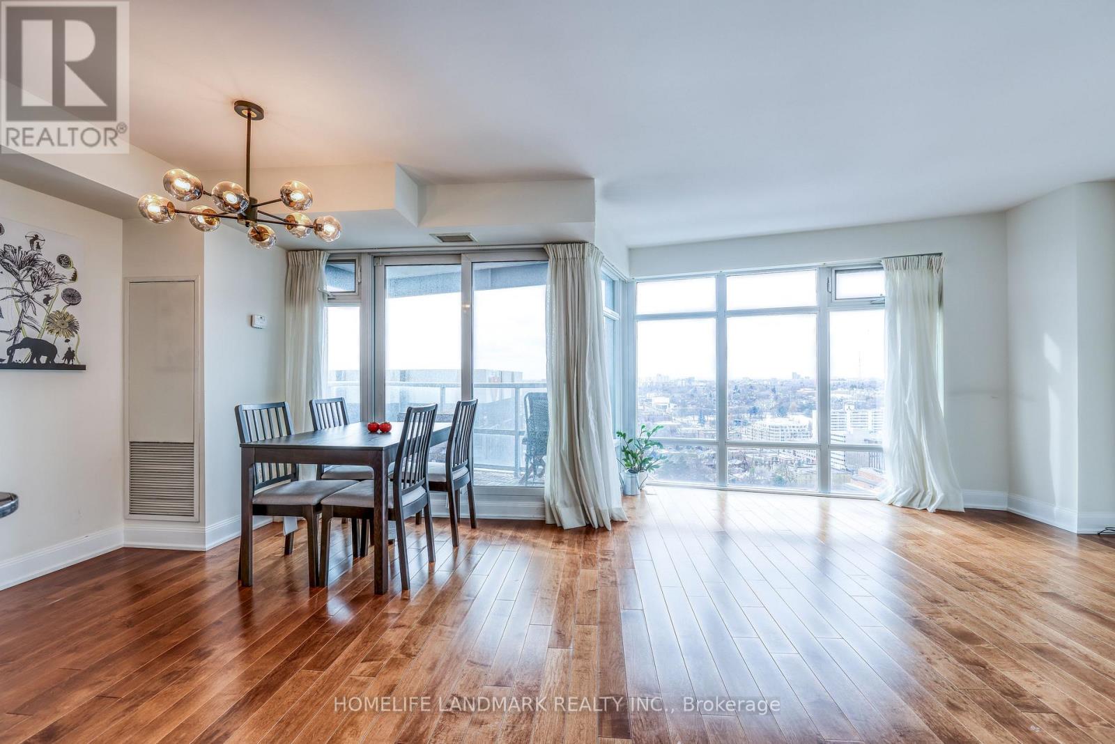2408 - 2181 Yonge Street, Toronto, Ontario  M4S 3H7 - Photo 6 - C12596450