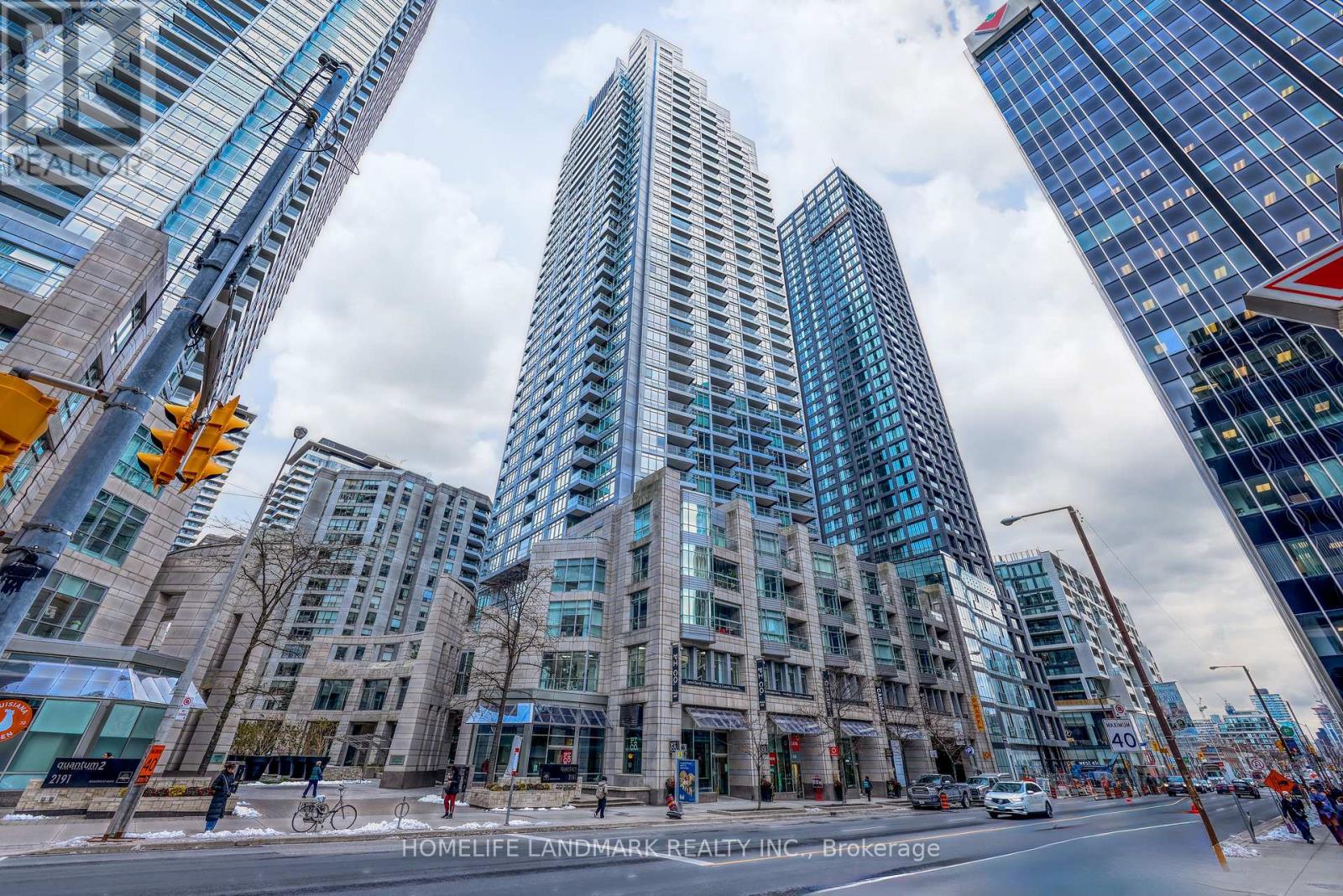 2408 - 2181 Yonge Street, Toronto, Ontario  M4S 3H7 - Photo 22 - C12596450