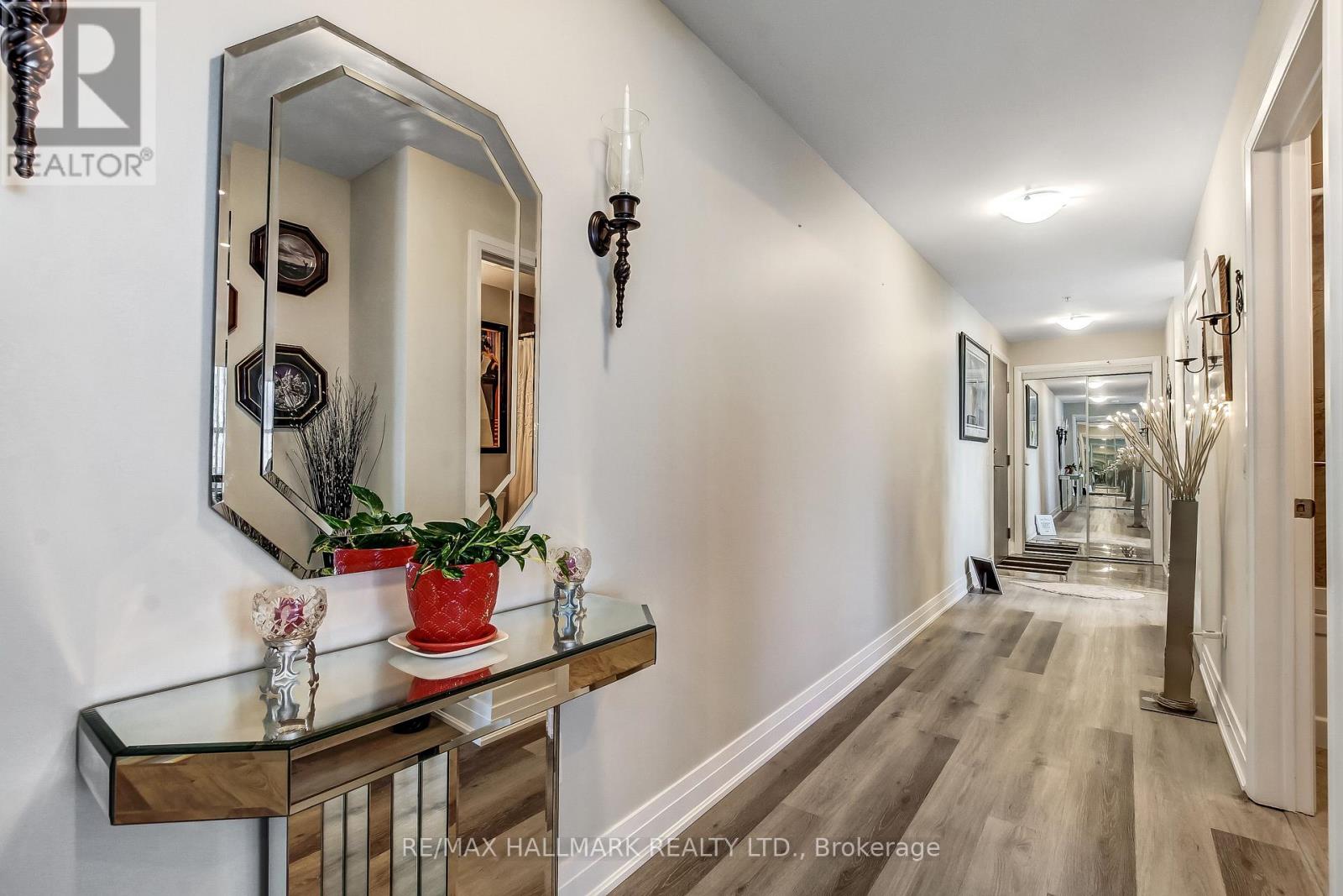 807 - 16 Concord Place, Grimsby, Ontario  L3M 0J1 - Photo 8 - X12462843