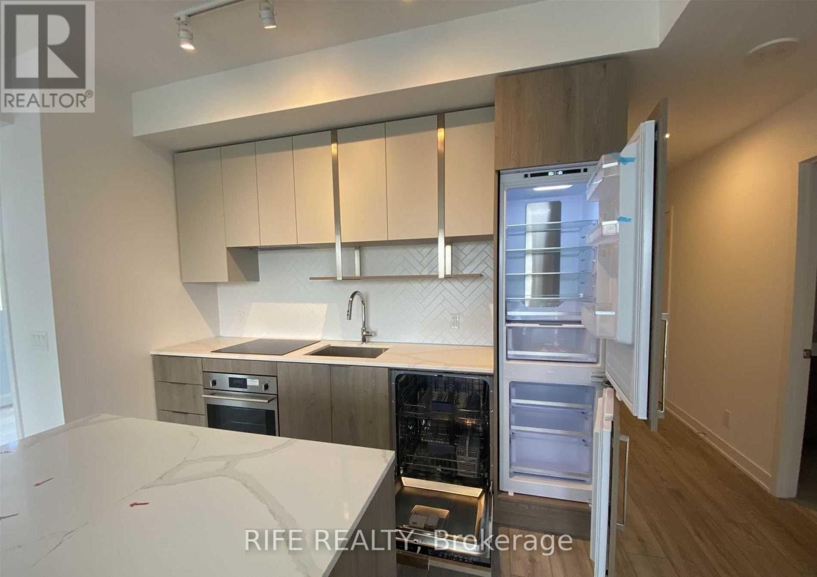 1504 - 15 Holmes Avenue, Toronto, Ontario  M2N 0L4 - Photo 2 - C12658124