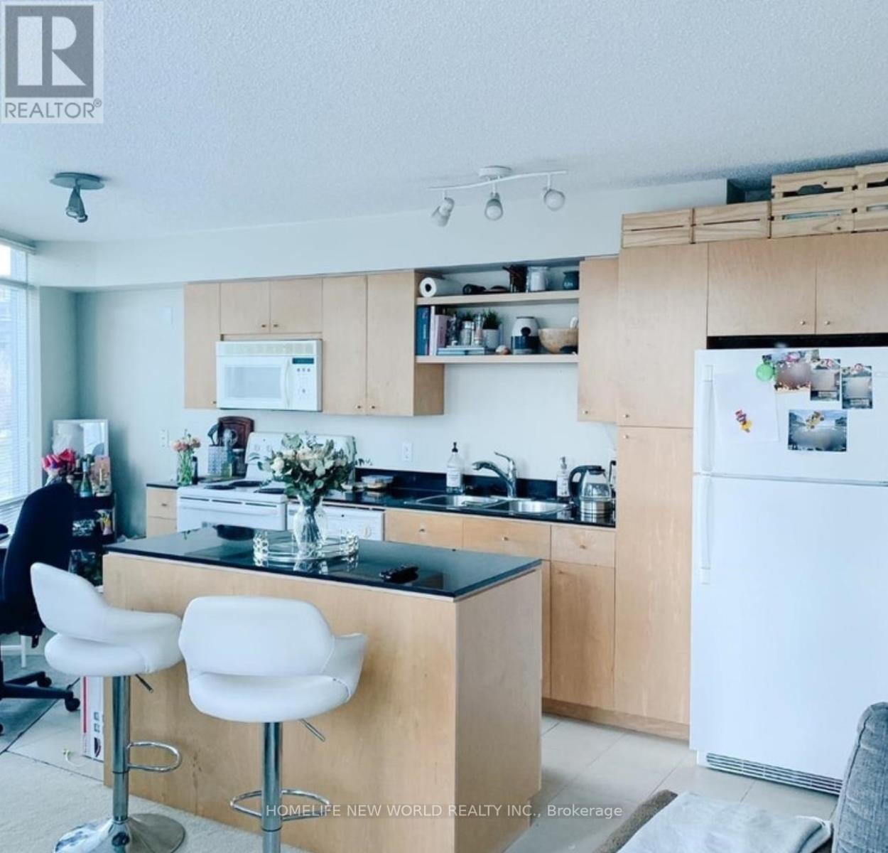 603 - 373 Front Street W, Toronto, Ontario  M5V 3R7 - Photo 2 - C12658146